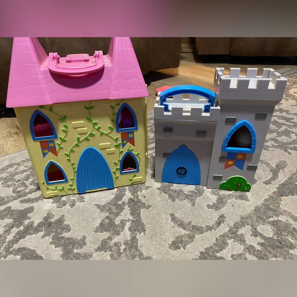 Peppa Pig Deluxe Castle and George Castle Fort Playseta